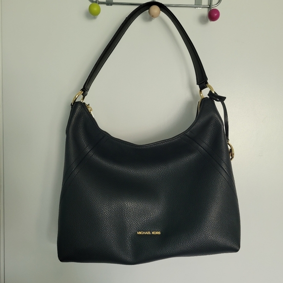 Michael Kors Black Leather Aria Shoulder Bag - Picture 1 of 9
